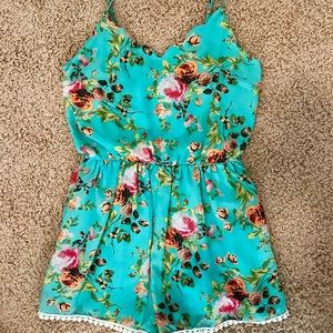 Romper perfect for summer! ☀️